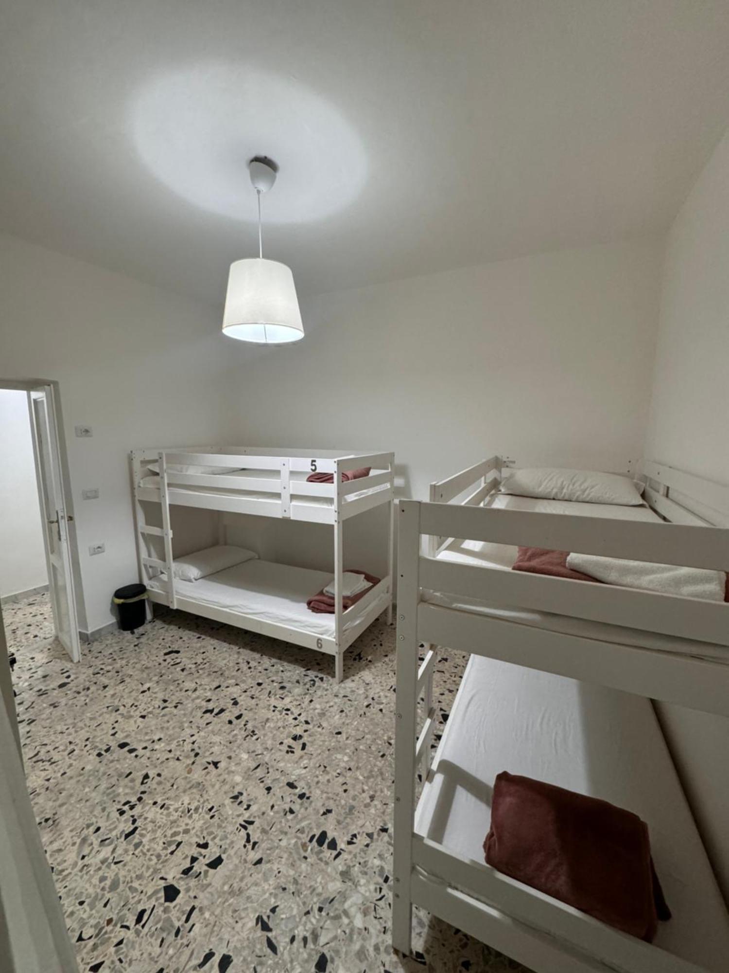 Baraka 24 Hostel Rome Exterior photo